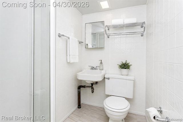 8410 Northfield Boulevard, Oak Park, MI 48237