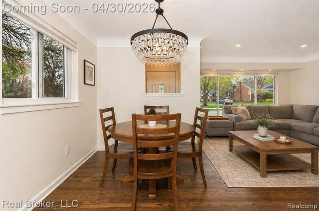 8410 Northfield Boulevard, Oak Park, MI 48237