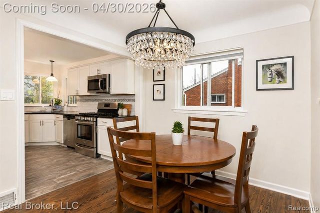 8410 Northfield Boulevard, Oak Park, MI 48237