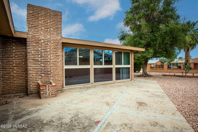 5610 E 20th Street, Tucson, AZ 85711