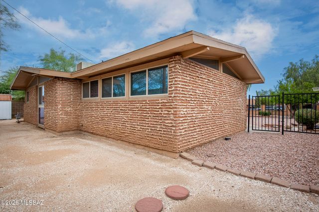 5610 E 20th Street, Tucson, AZ 85711
