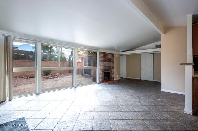 5610 E 20th Street, Tucson, AZ 85711
