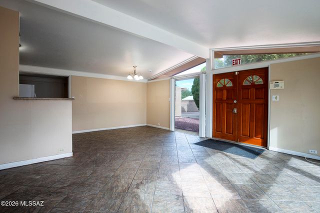 5610 E 20th Street, Tucson, AZ 85711