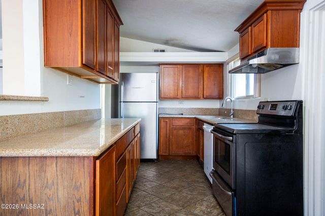 5610 E 20th Street, Tucson, AZ 85711