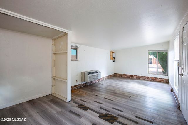 5610 E 20th Street, Tucson, AZ 85711