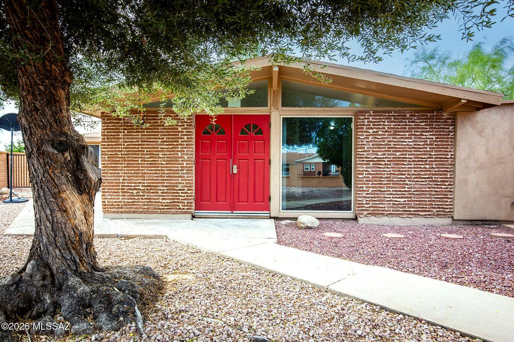 5610 E 20th Street, Tucson, AZ 85711