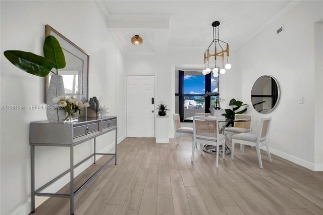 7460 La Paz Blvd 202, Boca Raton, FL 33433