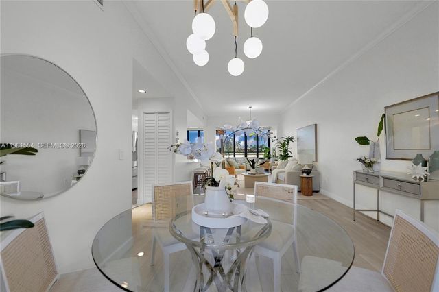 7460 La Paz Blvd 202, Boca Raton, FL 33433