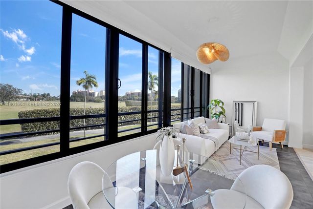 7460 La Paz Blvd 202, Boca Raton, FL 33433