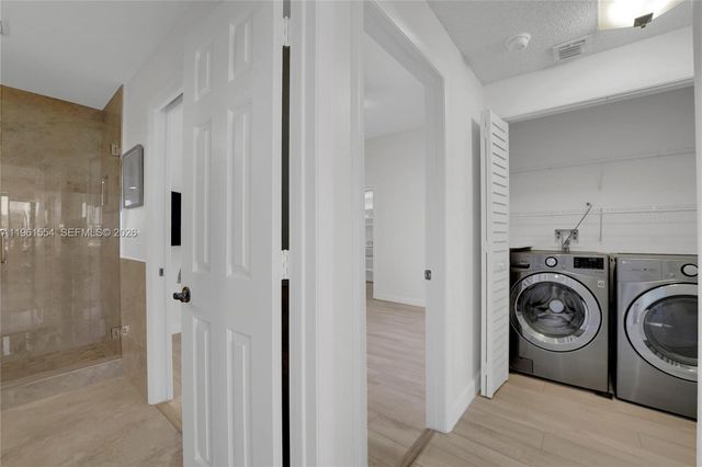 7460 La Paz Blvd 202, Boca Raton, FL 33433