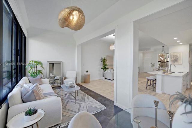 7460 La Paz Blvd 202, Boca Raton, FL 33433