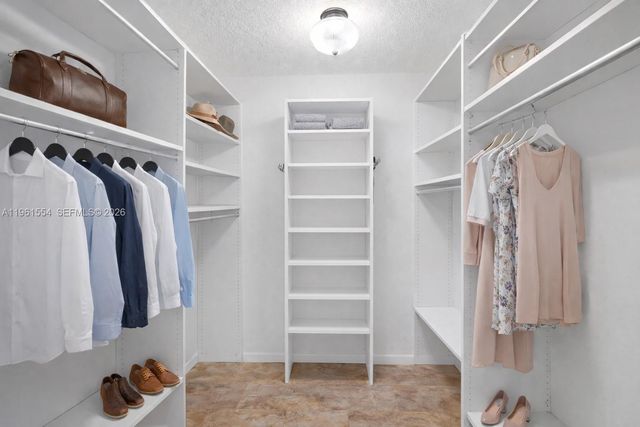 7460 La Paz Blvd 202, Boca Raton, FL 33433