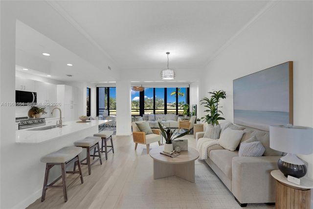 7460 La Paz Blvd 202, Boca Raton, FL 33433