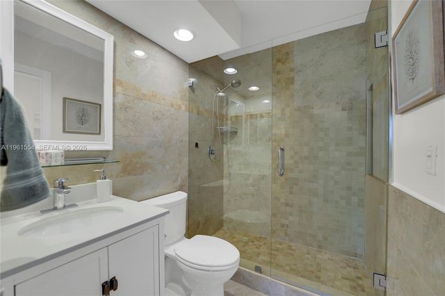 7460 La Paz Blvd 202, Boca Raton, FL 33433