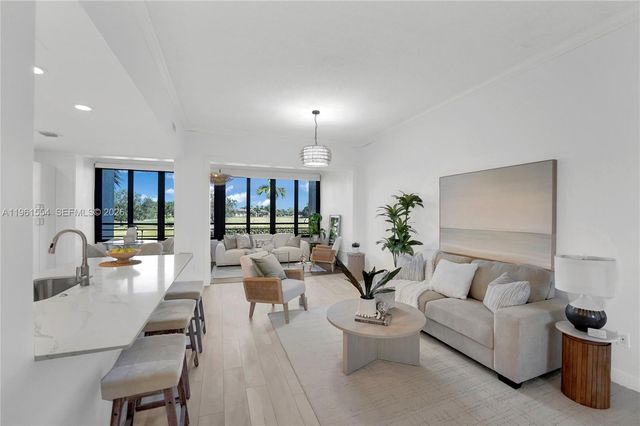 7460 La Paz Blvd 202, Boca Raton, FL 33433