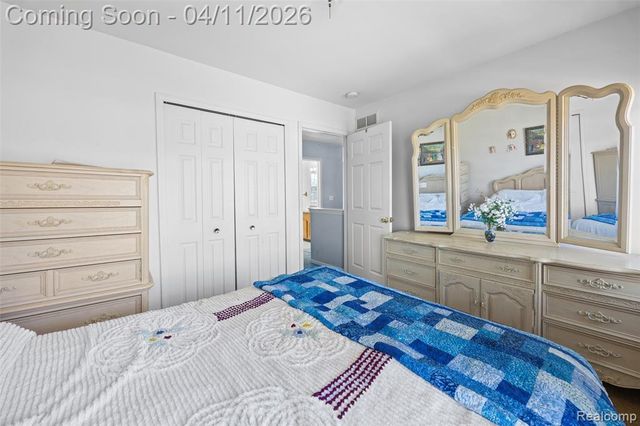 3354 Turnberry Lane, Ann Arbor, MI 48108