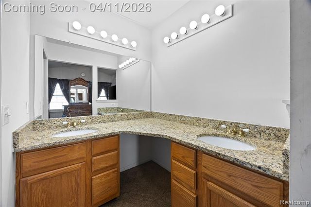3354 Turnberry Lane, Ann Arbor, MI 48108