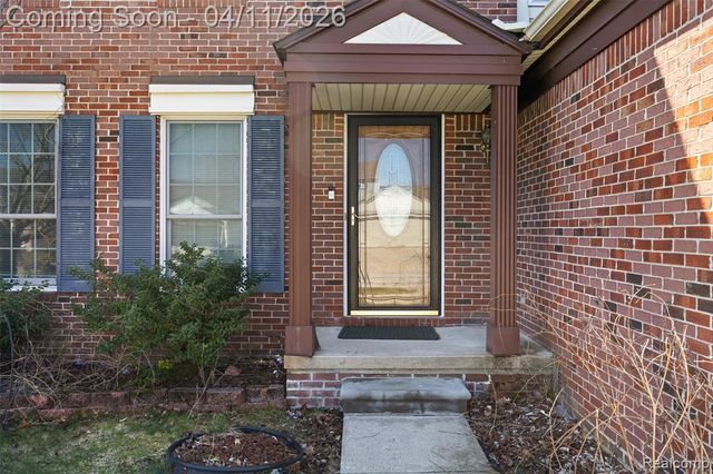3354 Turnberry Lane, Ann Arbor, MI 48108