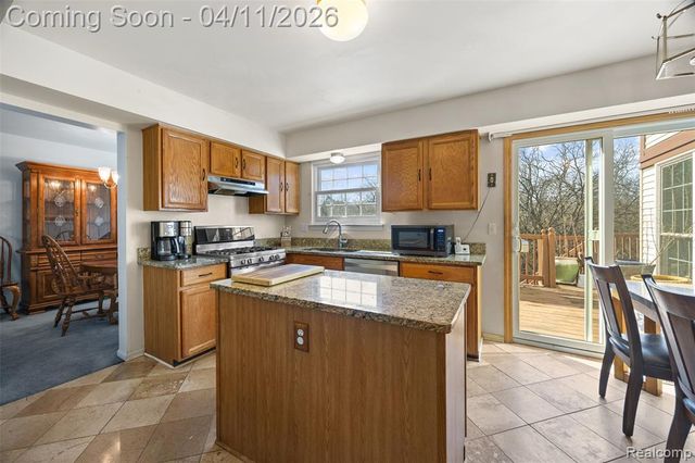 3354 Turnberry Lane, Ann Arbor, MI 48108