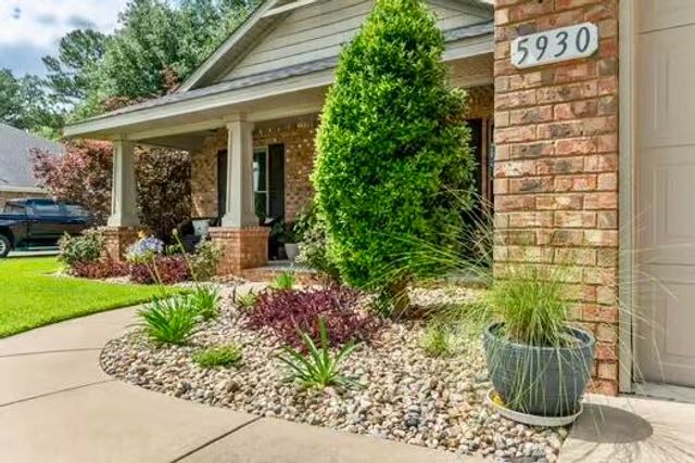 5930 Wind Trace Road, Crestview, FL 32536