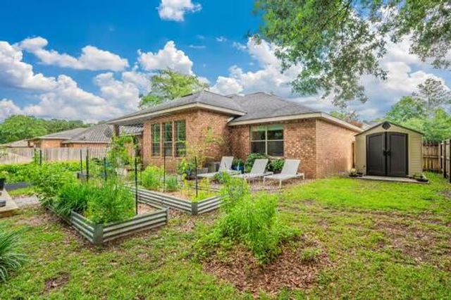 5930 Wind Trace Road, Crestview, FL 32536