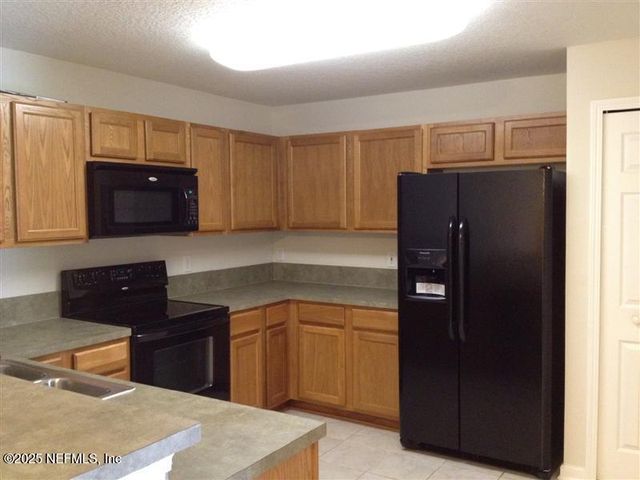 6860 SKAFF Avenue 2-10, Jacksonville, FL 32244