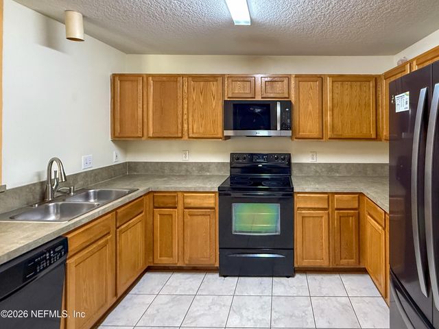 6860 SKAFF Avenue 2-10, Jacksonville, FL 32244