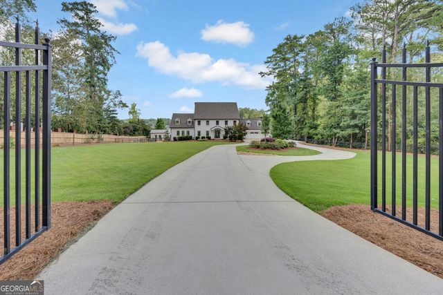2880 Emerald Drive, Jonesboro, GA 30236