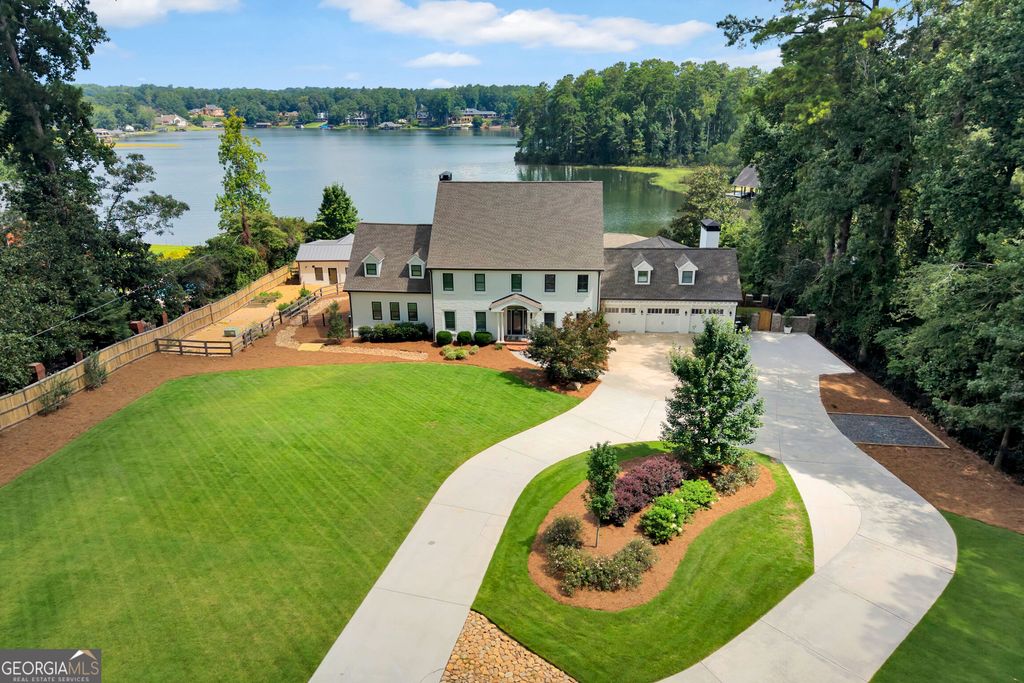 2880 Emerald Drive, Jonesboro, GA 30236