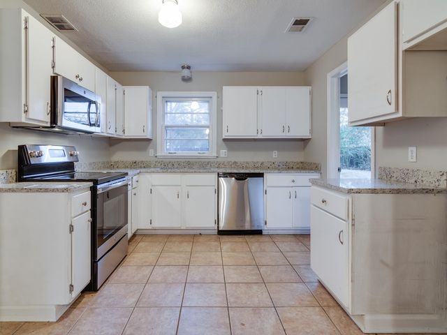 1208 PERKINS TER, Memphis, TN 38117