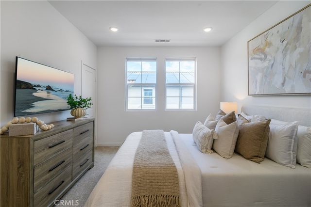 125 Lugo Lane, Mission Viejo, CA 92692