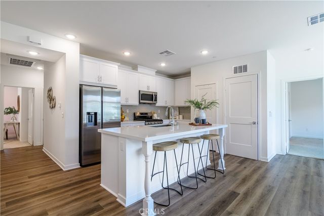 125 Lugo Lane, Mission Viejo, CA 92692