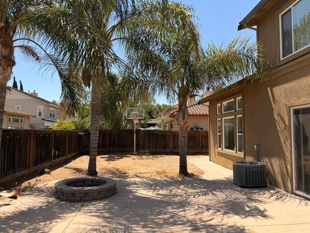 524 Mendota St, Brentwood, CA 94513