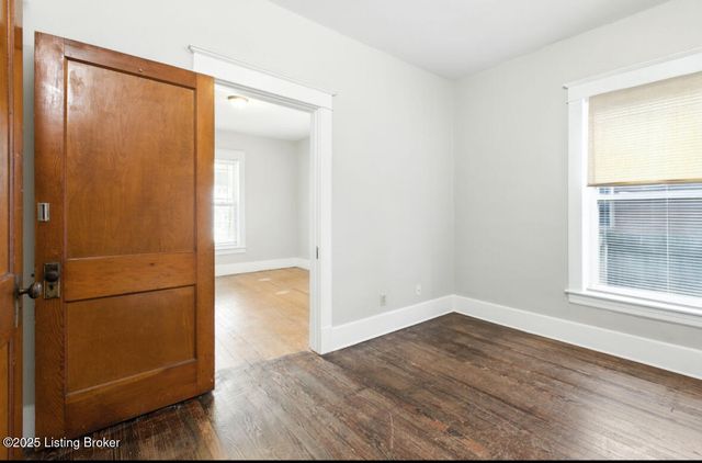 1205 W Ashland Ave, Louisville, KY 40215