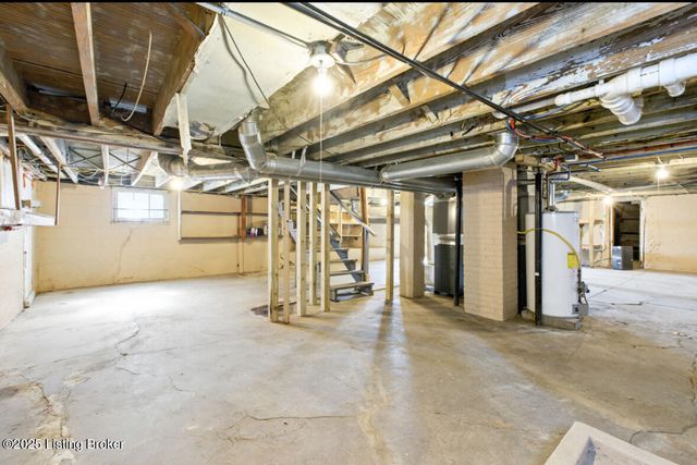 1205 W Ashland Ave, Louisville, KY 40215