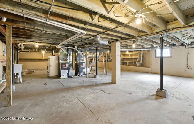 1205 W Ashland Ave, Louisville, KY 40215