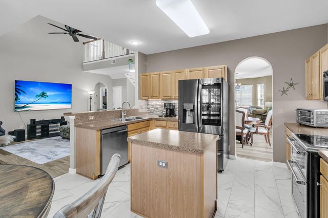 153 Oakbluff Road, Summerville, SC 29485