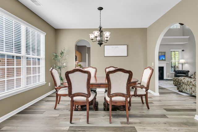 153 Oakbluff Road, Summerville, SC 29485