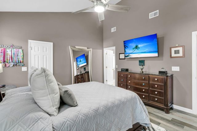153 Oakbluff Road, Summerville, SC 29485