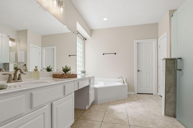 2507 Franklin Woods Drive, Conroe, TX 77304