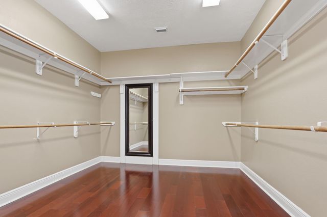 2507 Franklin Woods Drive, Conroe, TX 77304