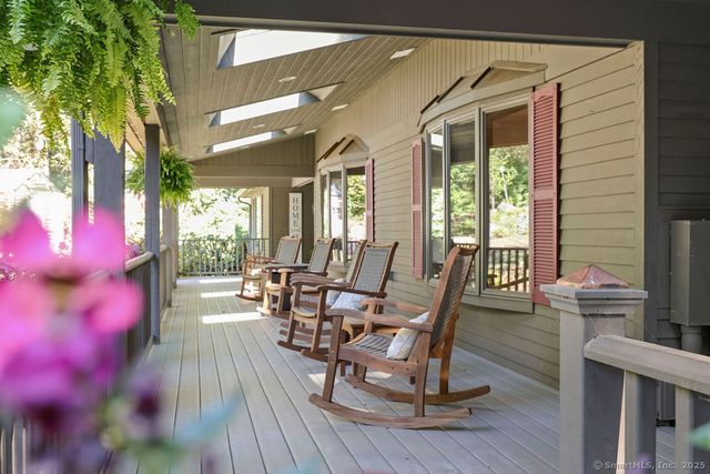 13 Woodland Drive, Canton, CT 06019