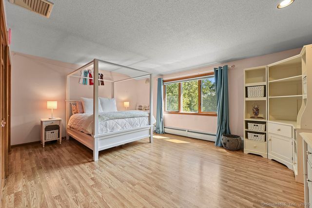 13 Woodland Drive, Canton, CT 06019