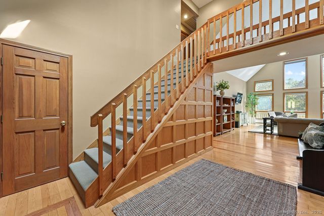 13 Woodland Drive, Canton, CT 06019