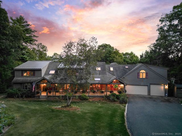 13 Woodland Drive, Canton, CT 06019