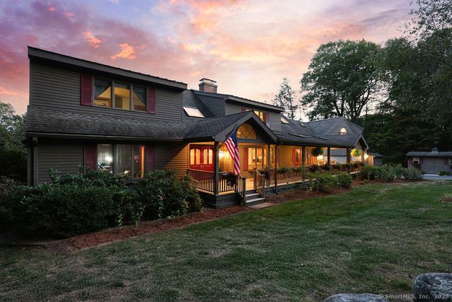 13 Woodland Drive, Canton, CT 06019