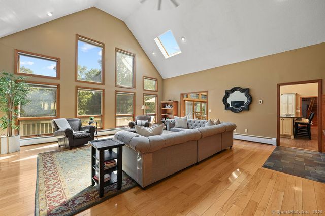 13 Woodland Drive, Canton, CT 06019