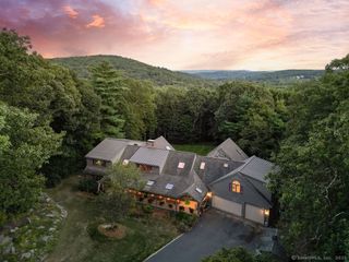 13 Woodland Drive, Canton, CT 06019