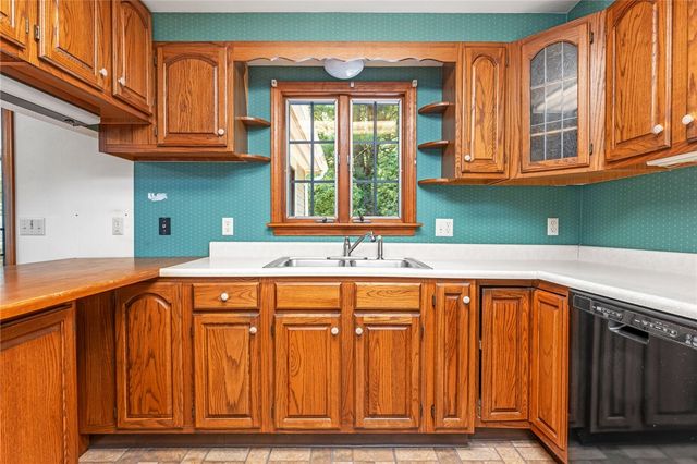 590 Shannock Road, South Kingstown, RI 02879