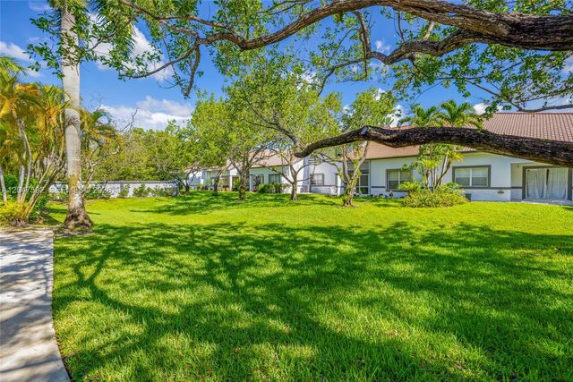 9820 NW 24th Ct, Sunrise, FL 33322